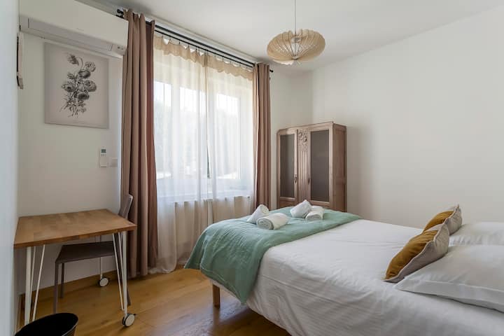 CHB#4- Lit 140 x 200