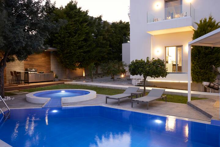 Kastellakia Executive Villa gallery image 3