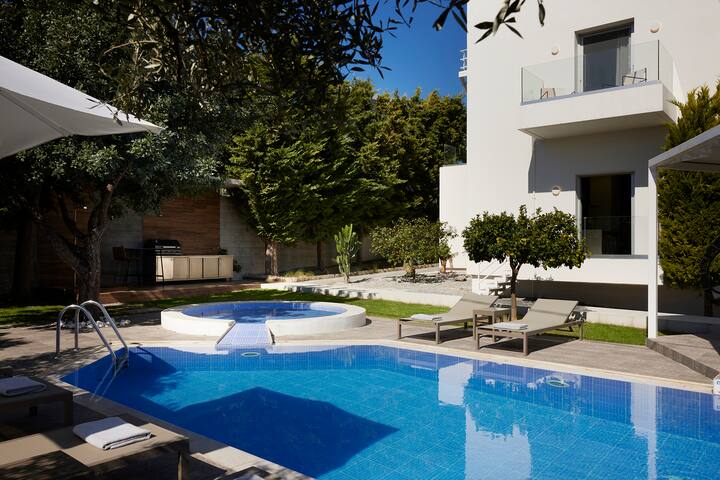 Kastellakia Executive Villa gallery image 5