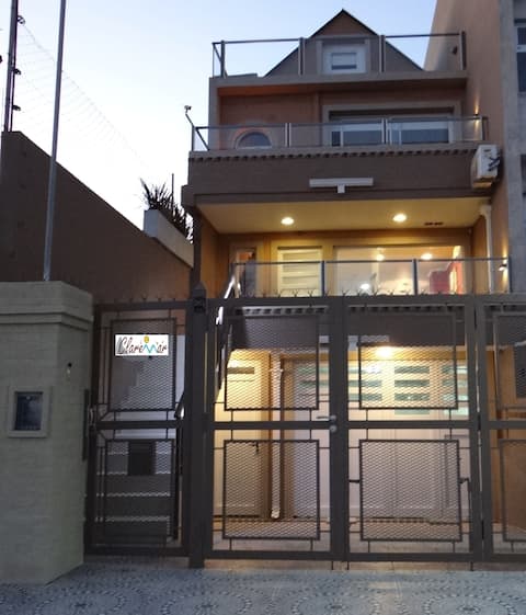 Airbnb con mejor rendimiento: House for 10 people facing the sea. Mar del Plata en Faro Norte