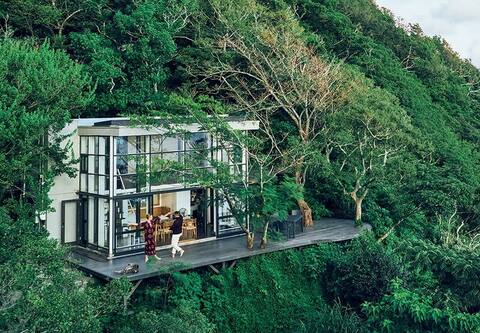 Izu Cliff House. Open Ocean Views. National Park.