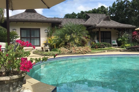 Beautiful Balinese 2,
Near airport. 15 mins