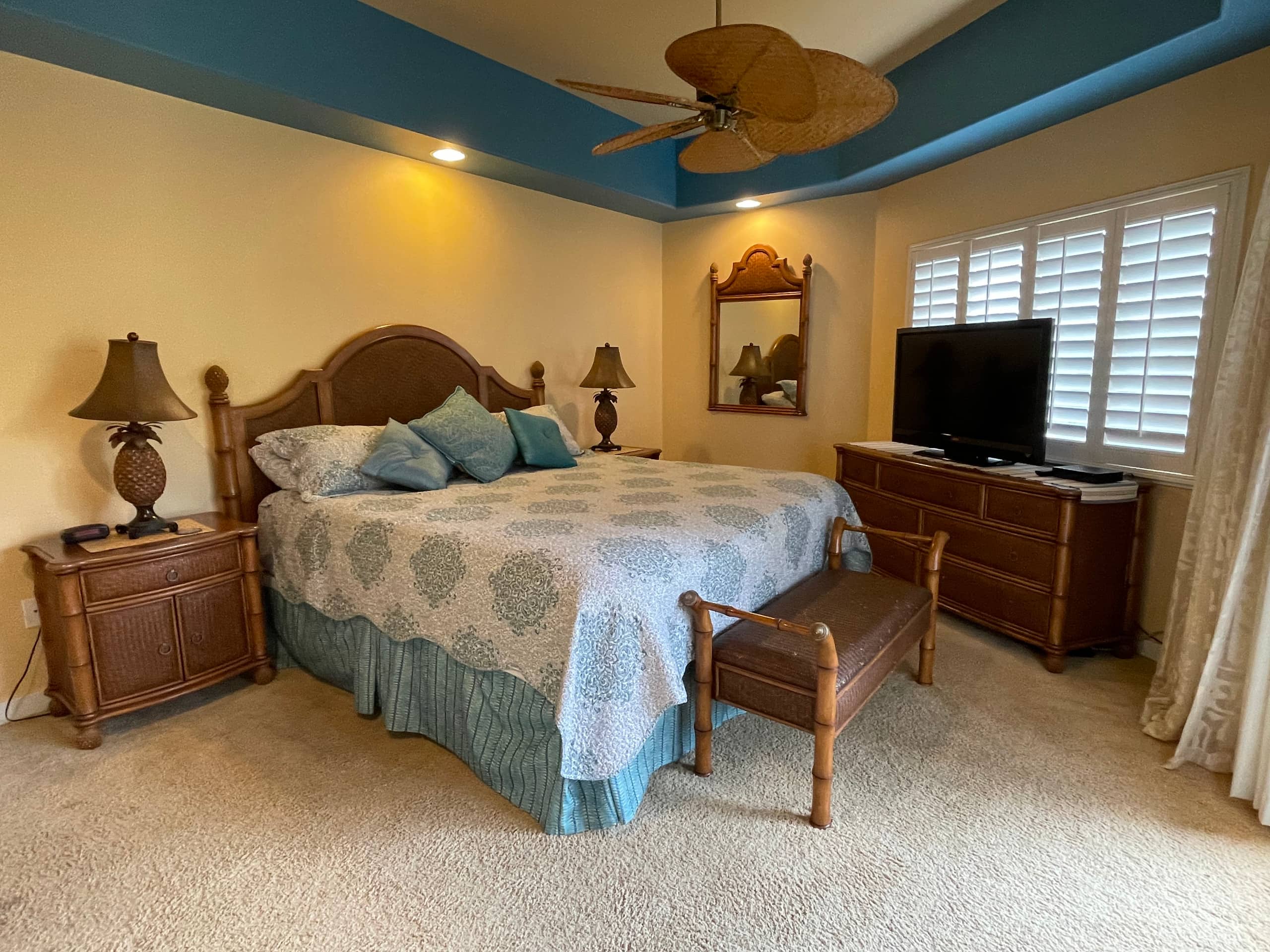 Condo in Kailua-Kona · ★4.82 · 2 bedrooms · 4 beds · 2 baths - Image 7