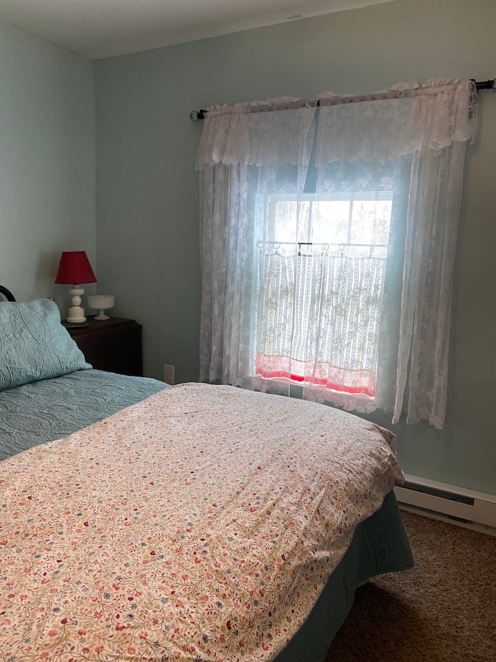 Master Bedroom - King Bed