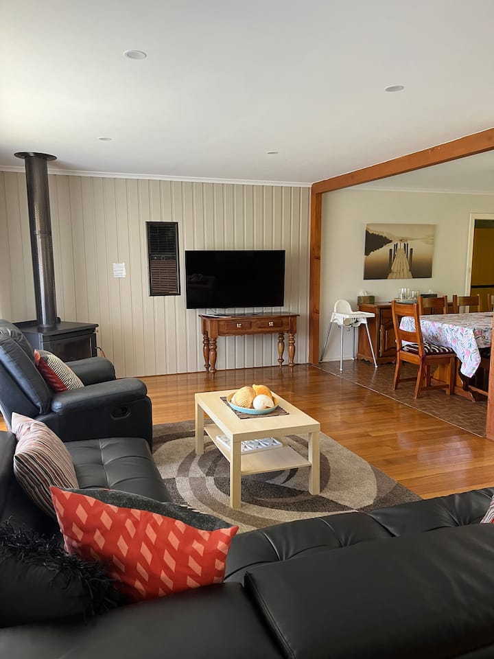 Rye Beach House relaxing getaway Houses for Rent in Rye, Victoria, Australia Airbnb