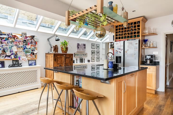 5 Bed town house in Fulham/Hammersmith by River gallery image 3