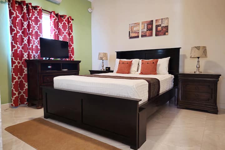 ห้องนอนที่ 2 ยังมีเครื่องปรับอากาศ