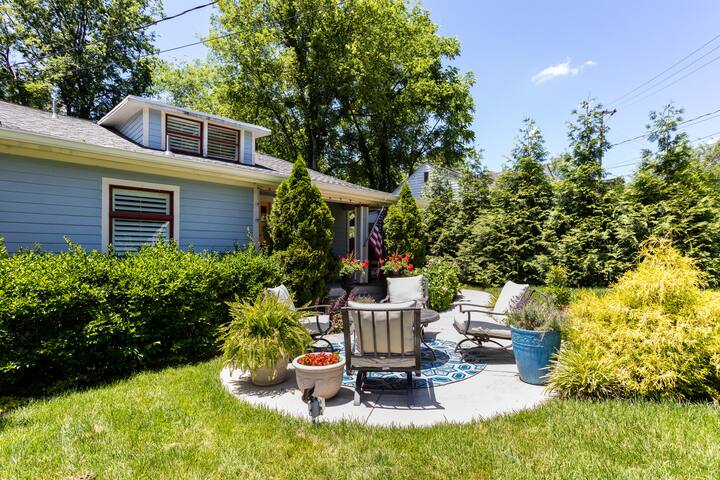 LOCATION-Hot Tub-Clean WALK TO BARS in❤️of EastNash gallery image 3