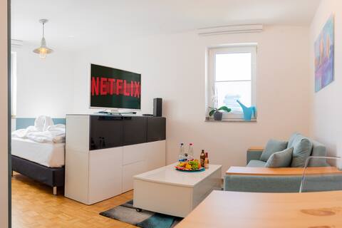 Flat combines functionality with living flair