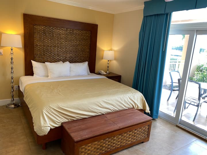 Dormitorio principal con cama king size