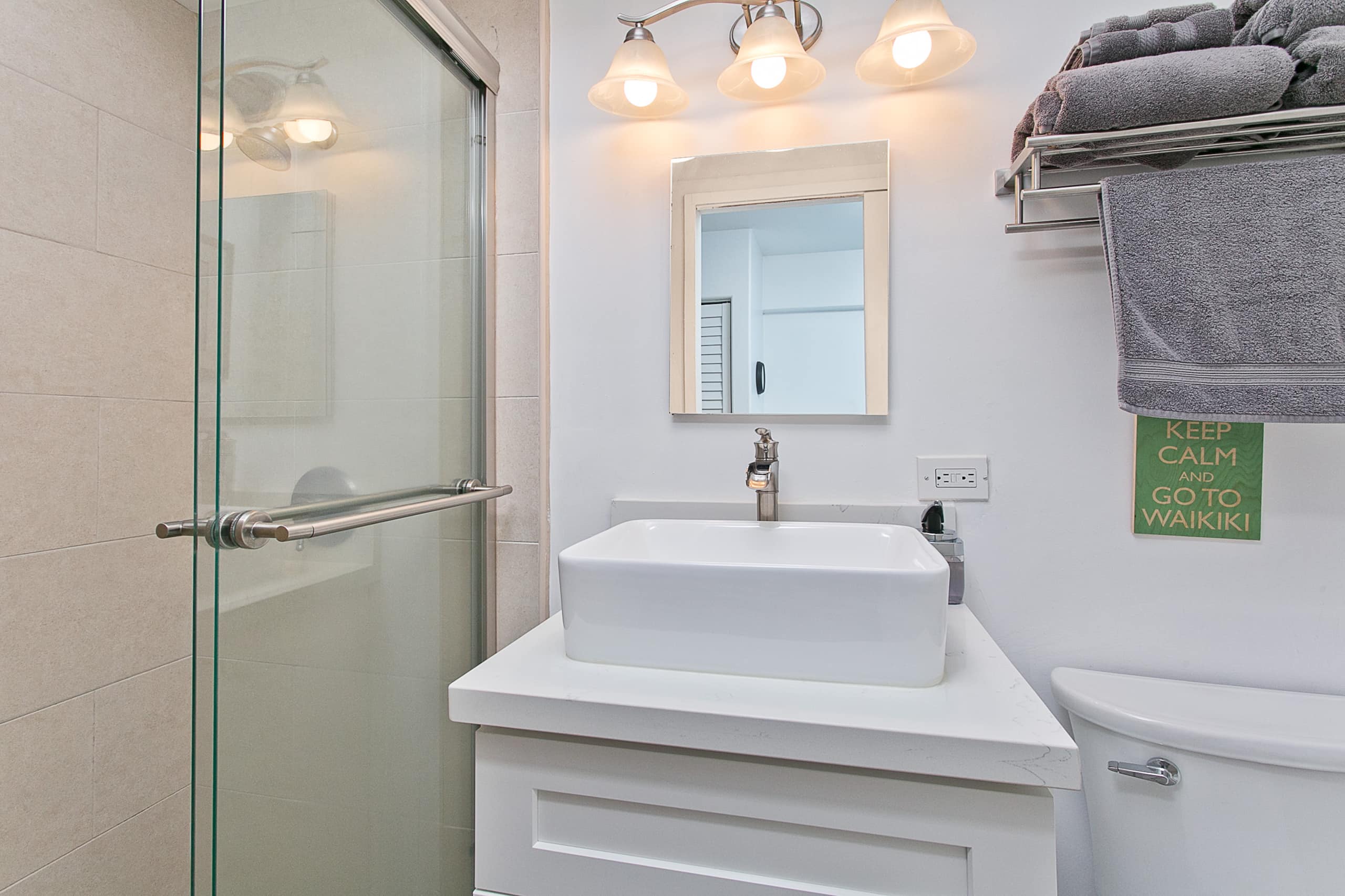 Condo in Honolulu · ★4.6 · 1 bedroom · 1 bed · 1 private bath - Image 5