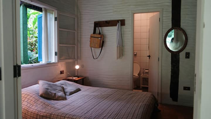 Suite Térreo. Cama queen