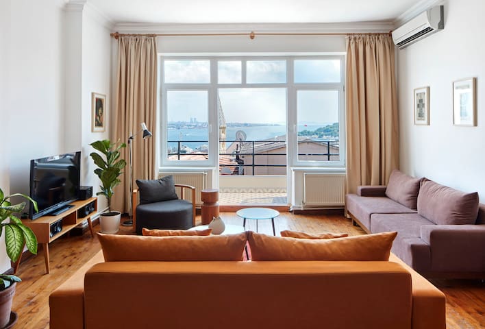 Location, light and panorama gallery image 2