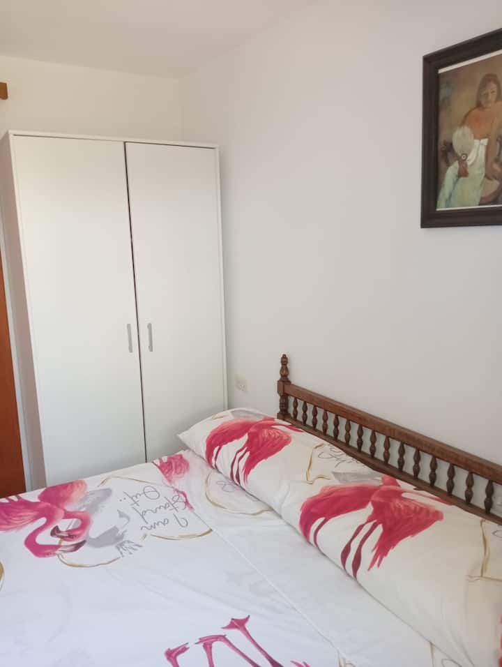 חדר שינה קומת קרקע מיטה זוגית