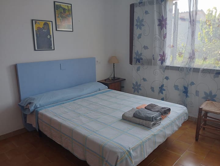 חדר שינה מיטה זוגית קומה ראשונה