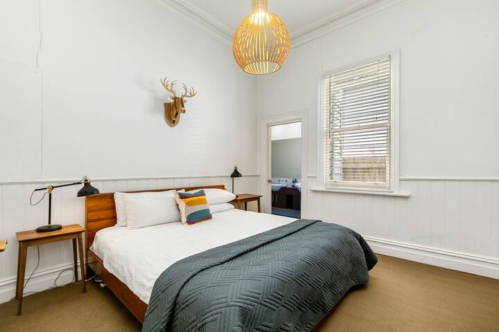 Magnolia House gallery image 3