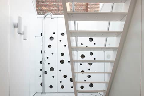 Entire house with sauna & outdoor shower