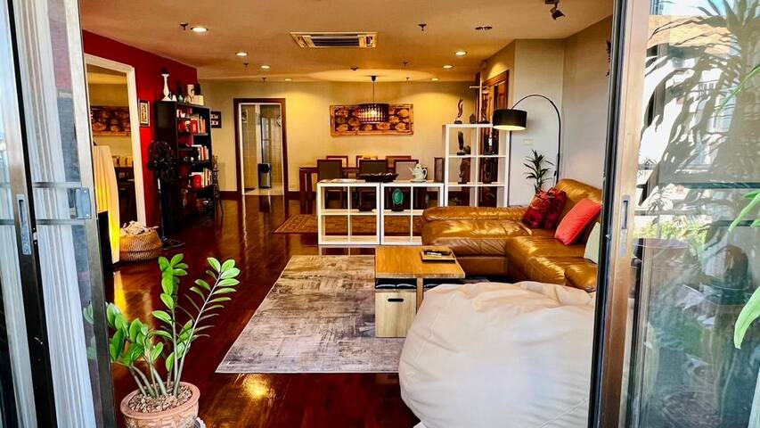 SPACIOUS 3BR APT in the Heart of Bangkok! gallery image 5