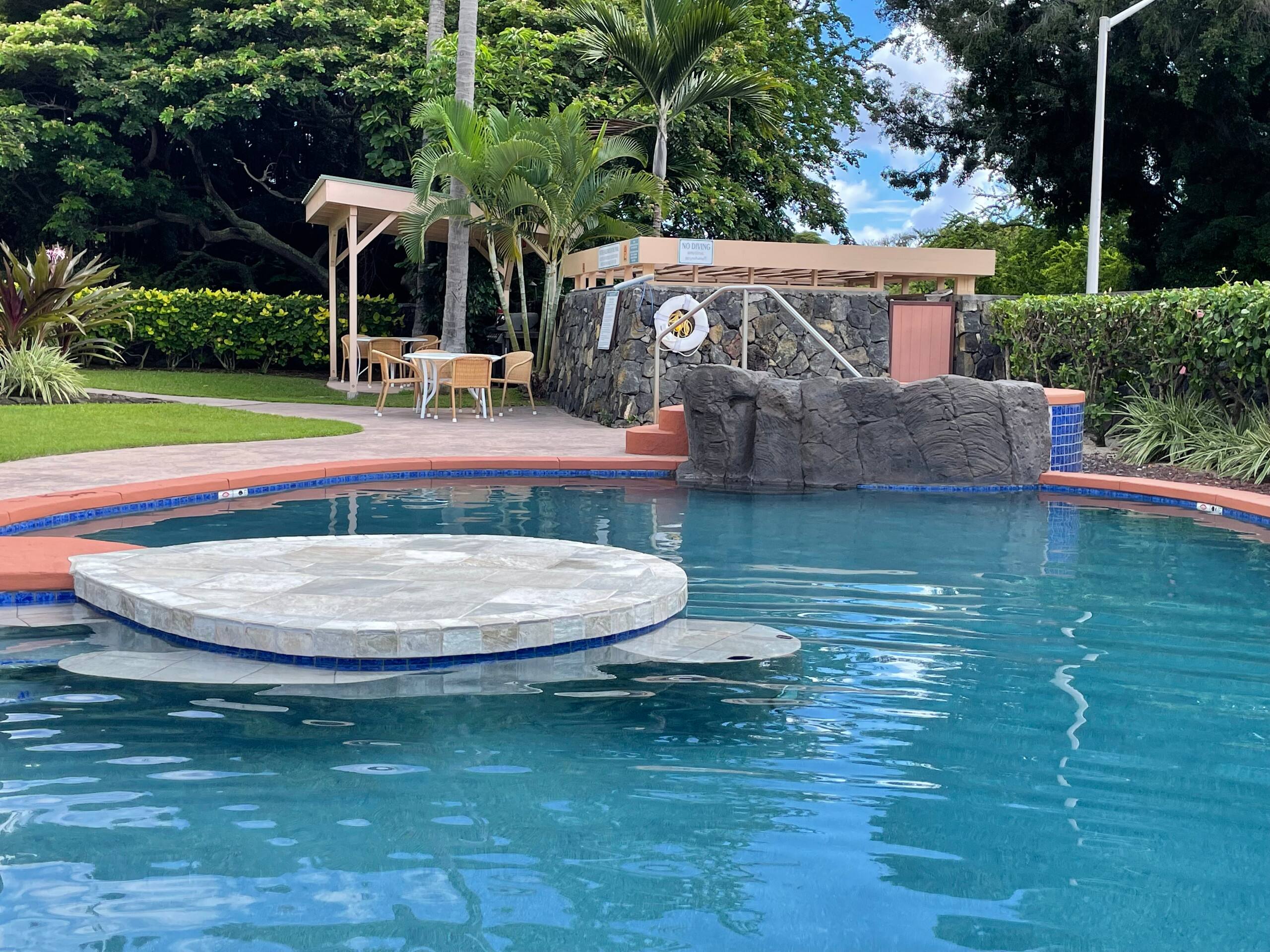 Condo in Kailua-Kona · ★4.92 · 2 bedrooms · 5 beds · 2 baths - Image 9