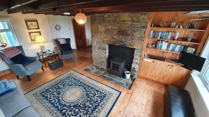 Cozy Ventry Cottage - Dingle