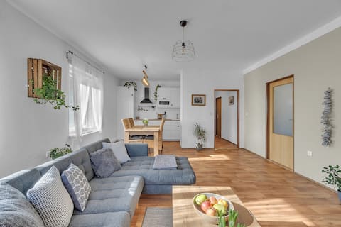 Popular Airbnb listing: Apartment U Javorky in Královéhradecký