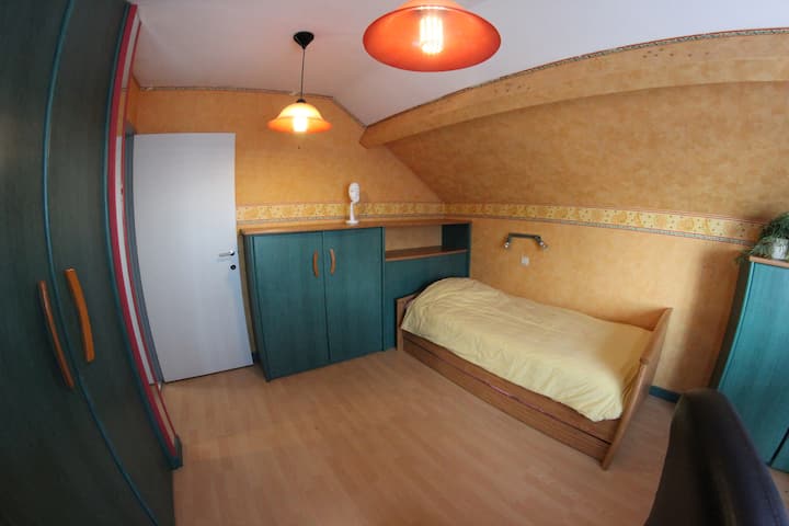 Chambre 4 . Verte