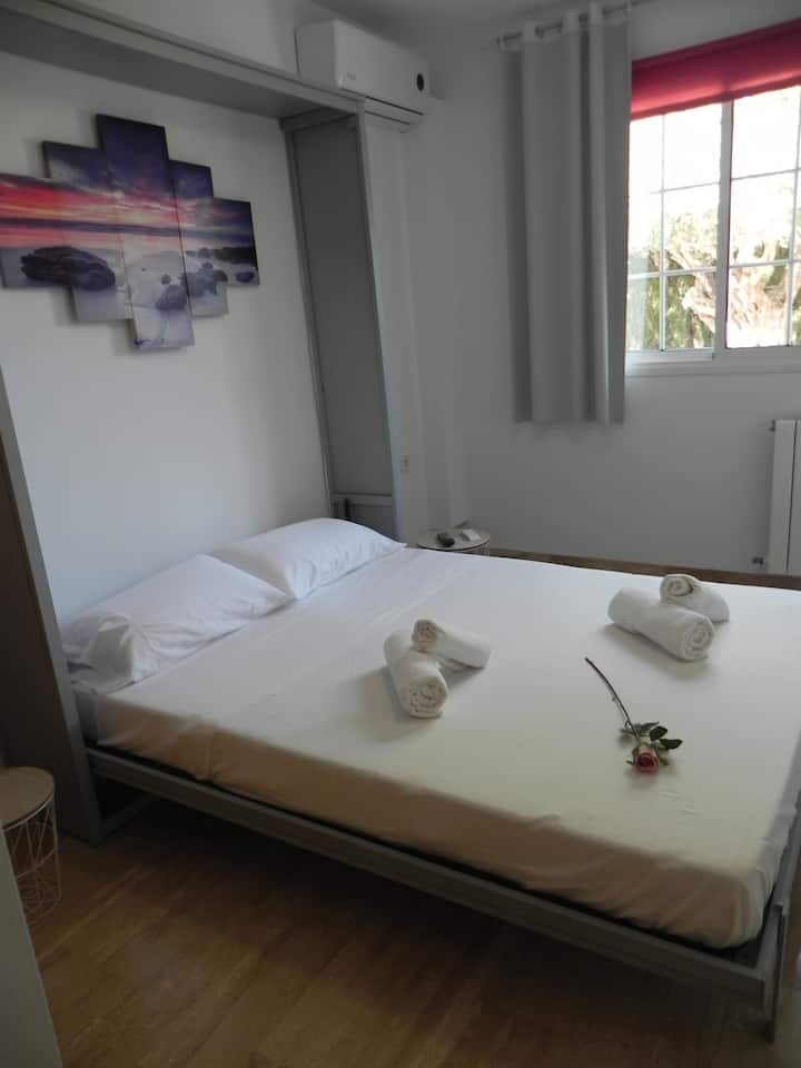 Двойна стая N, 3