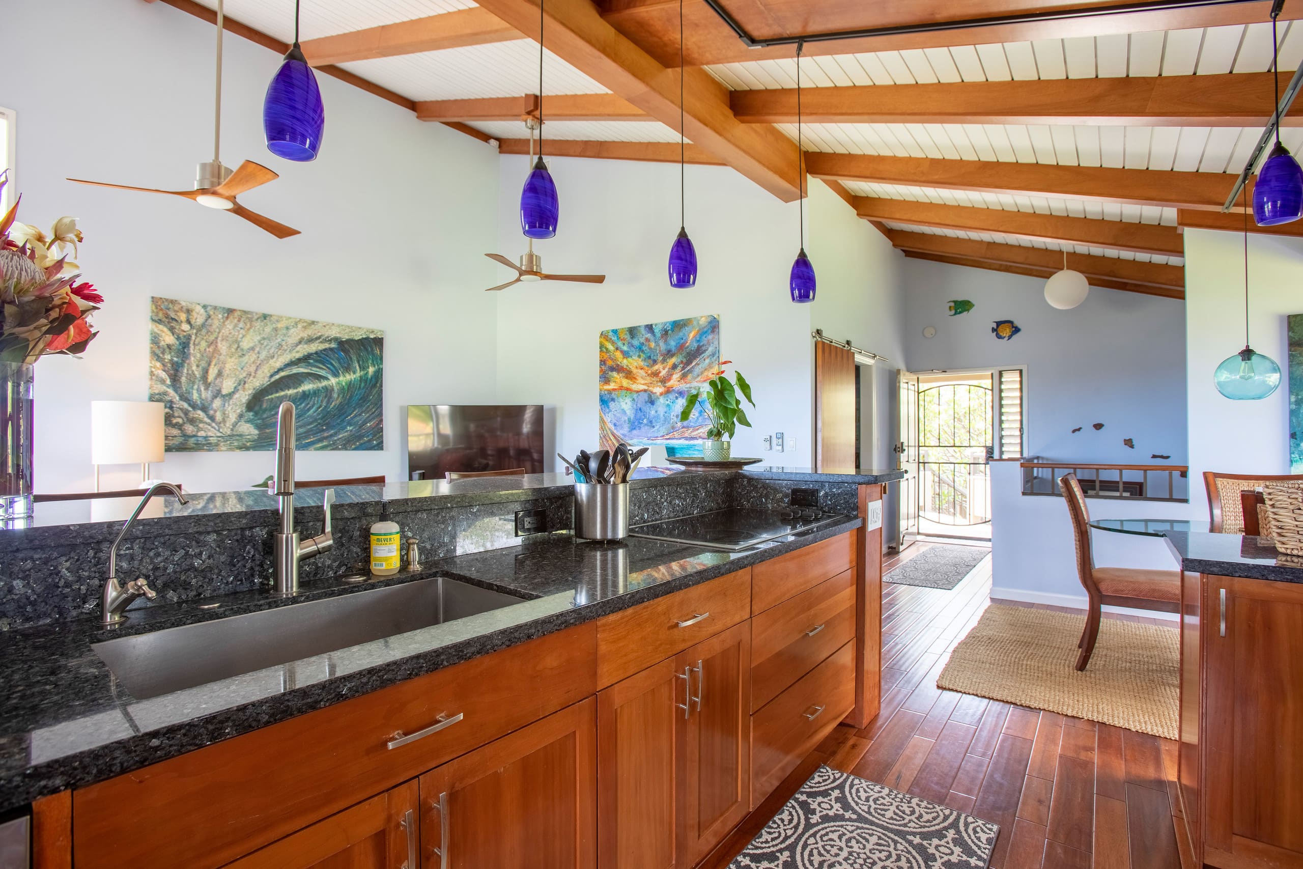 Townhouse in Wailea · ★4.97 · 2 bedrooms · 4 beds · 3 baths - Image 11