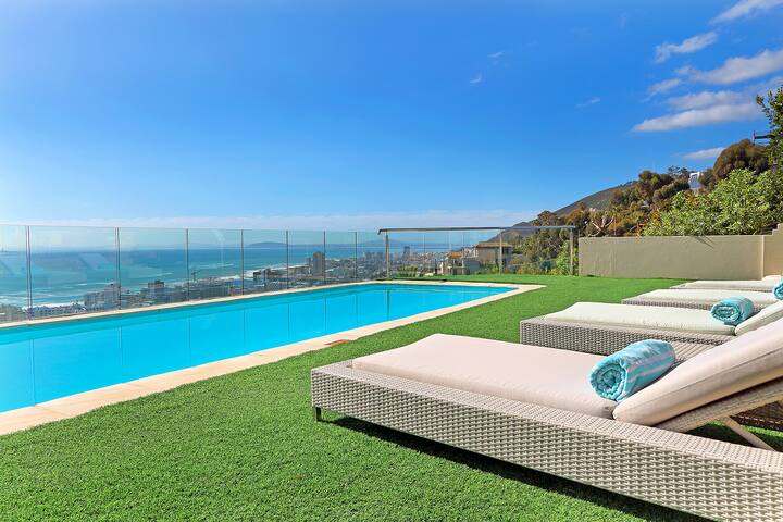 The Fabulous ‘ Villa Stanleon ‘ in Bantry Bay gallery image 2