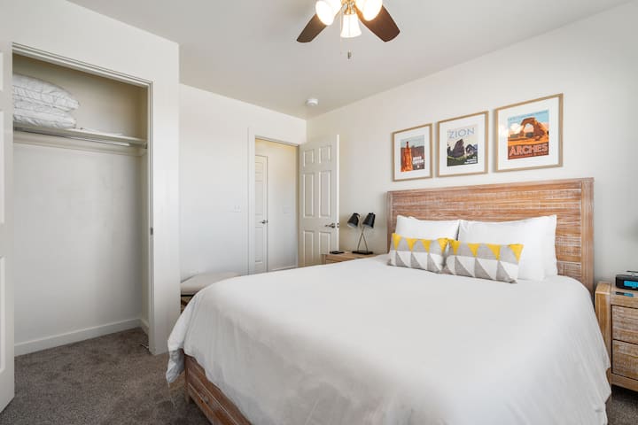 берм 2-  Удобен душек со брачен кревет (широк 150-179 см)