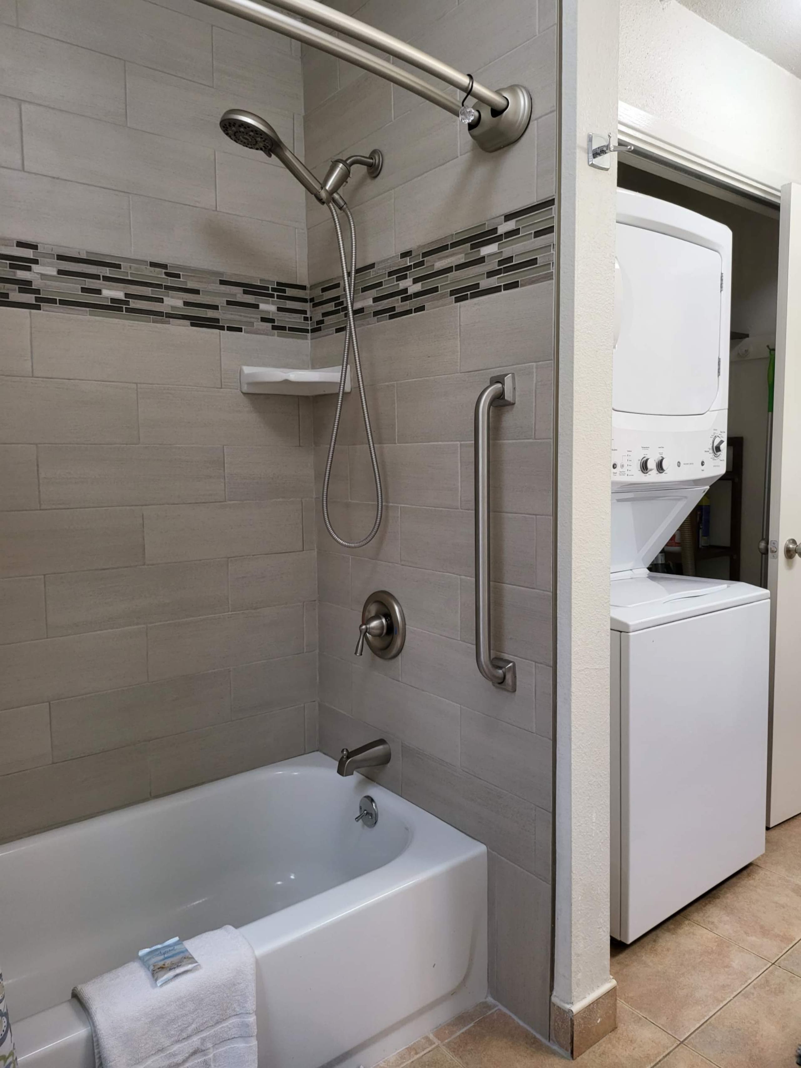 Condo in Kapaa · ★4.57 · 2 bedrooms · 2 beds · 2 private baths - Image 7