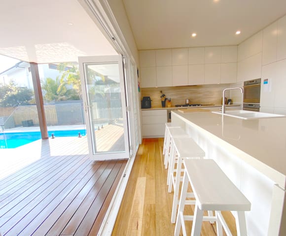 Coastal Escape: Explore, Relax & Create Memories gallery image 2