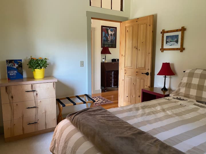 ห้องนอนฝั่งตะวันออก