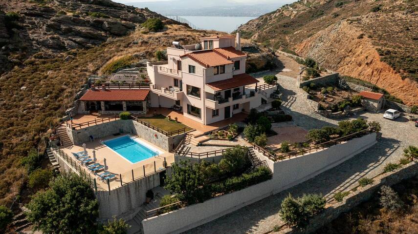 VILLA MOURVERI AGIA PELAGIA