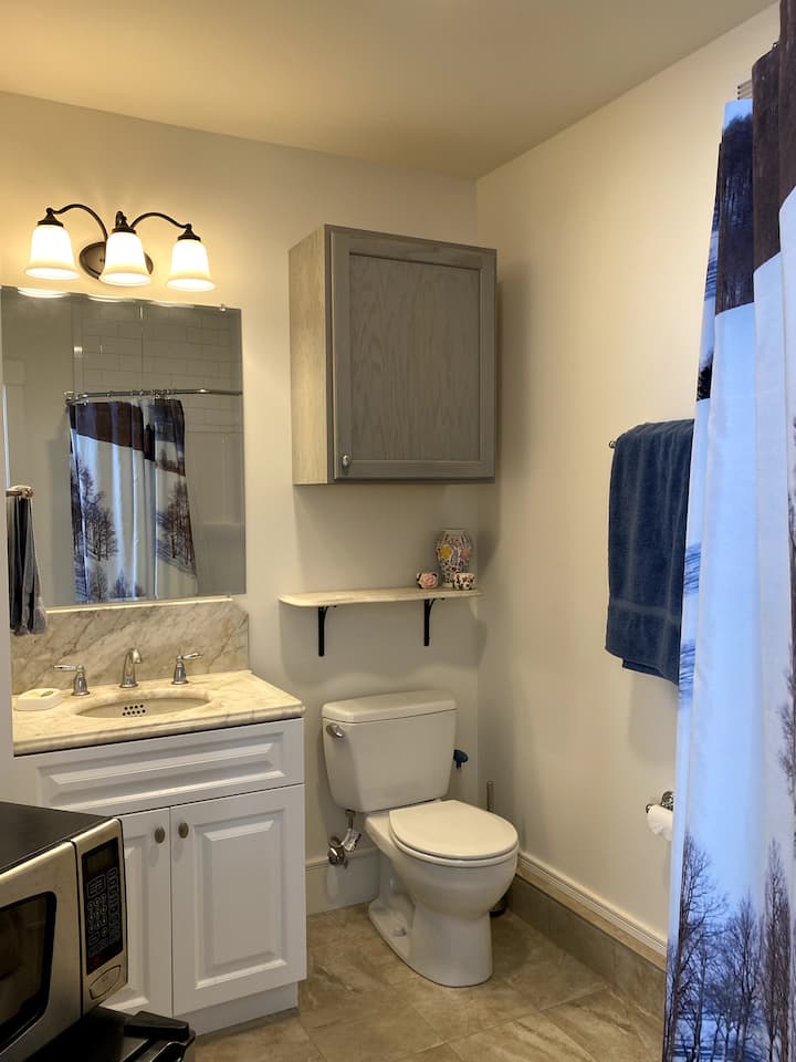 Private 1 Bed & bathroom Farm-Stowe & Smugglers
