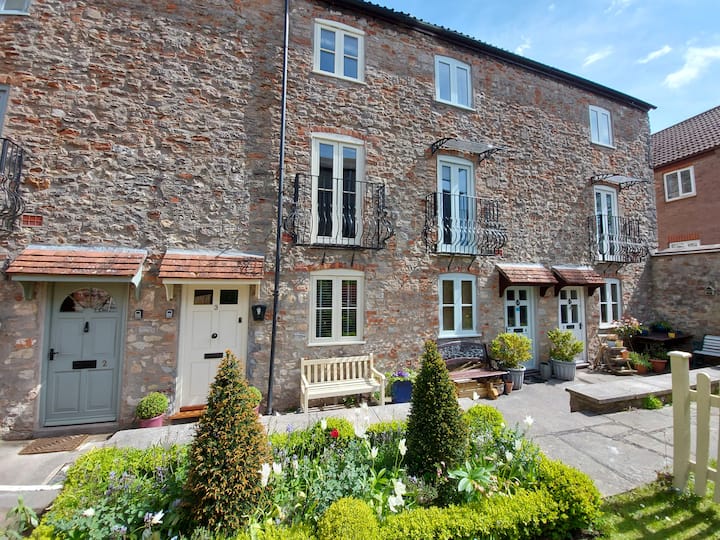 10 Best Airbnb Vacation Rentals In Wells, UK Updated 2024 Trip101