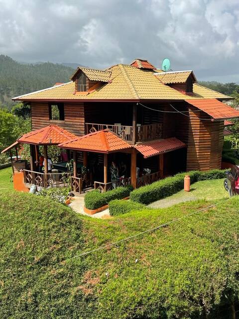 Letti's Villa