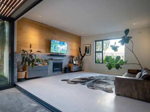 Light and modern open plan family home gallery image 3