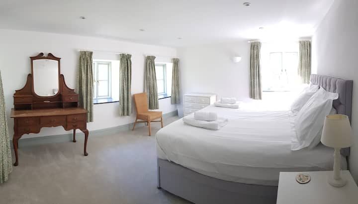 En la planta baja son gemelos/superking 