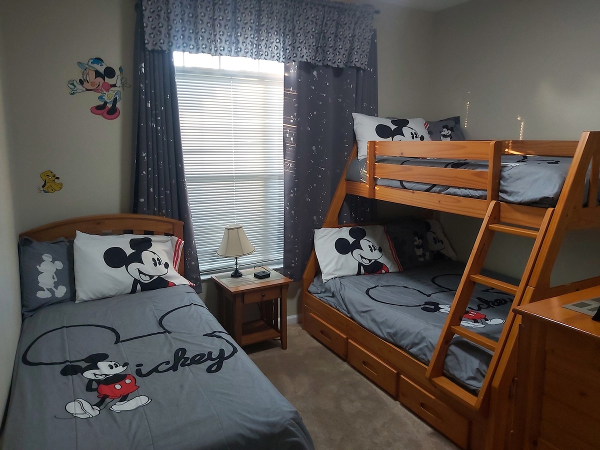 საძინებელი 4