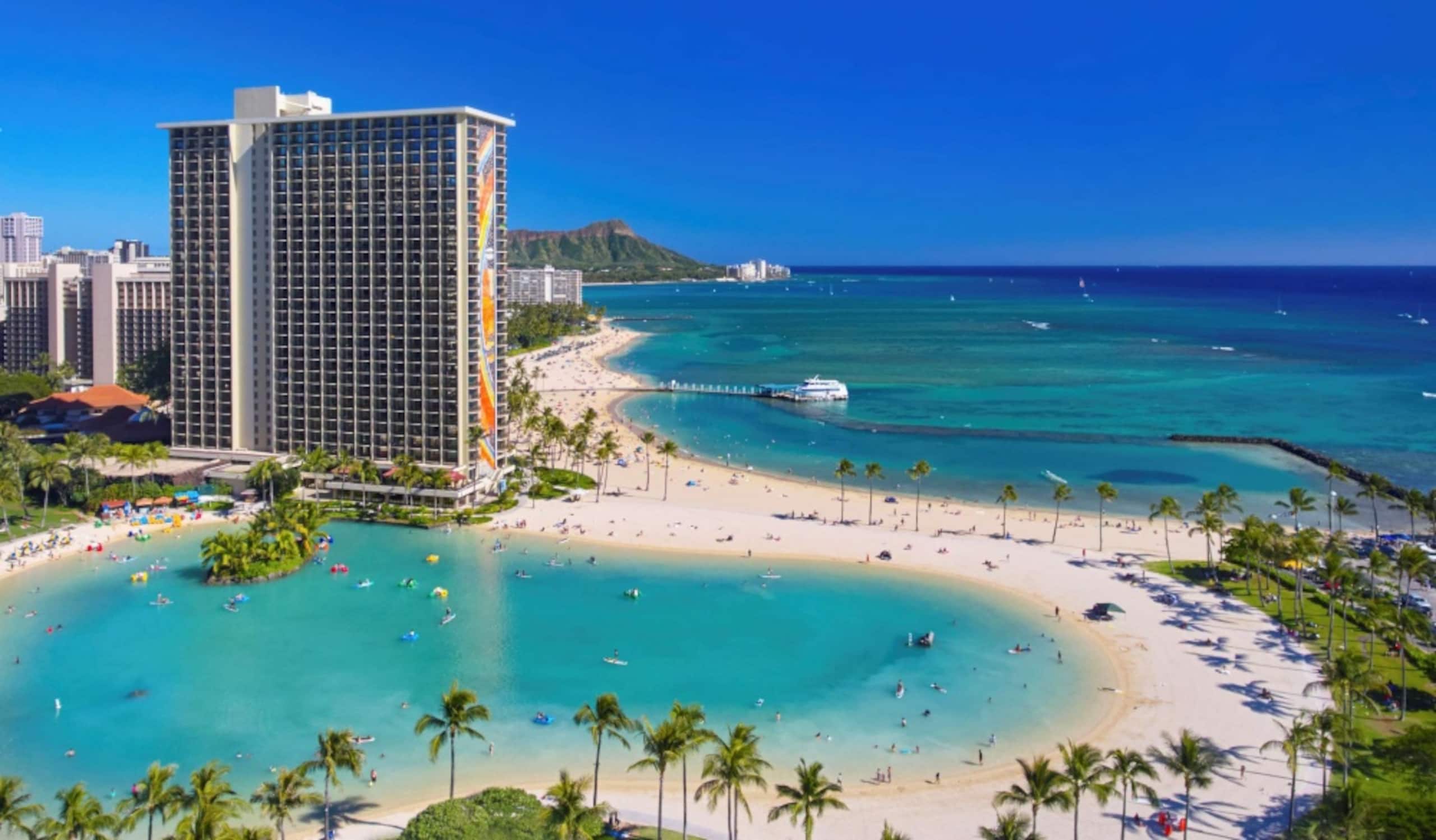 Condo in Honolulu · ★4.88 · Studio · 1 bed · 1 bath - Image 4