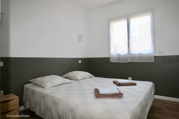 #CasaMattiste
Единични  легла близо една до друга за легло 160