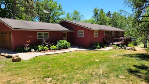 Riverview - a Mississippi River Retreat