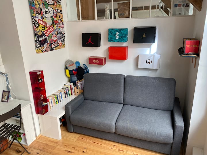 Room 3 - Sofa bed
Yard view