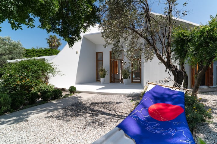 Exceptionally Designed Villa Ixia