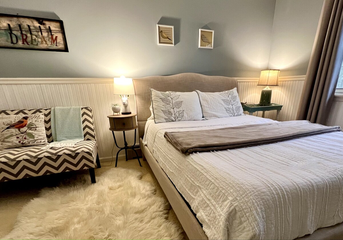 ที่นอนเมมโมรี่โฟมและผ้าปูที่นอนชั้นบนสุด