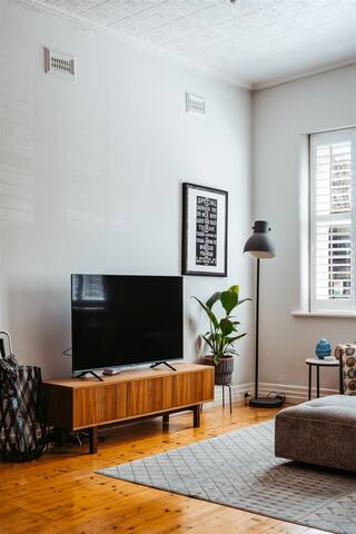 Heaven on Erin – Great MCG Location 4 BR Parking gallery image 5