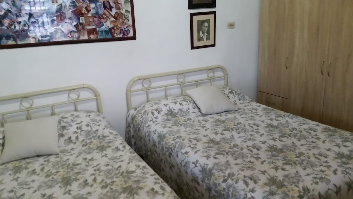 2. SPAVAĆA SOBA SEMI-BEDS