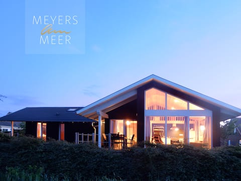 Wooden vacation home Feldrain sauna, 500 m from the Baltic Sea beach