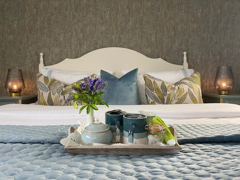 Maggie O's - Heart of Killarney whole house